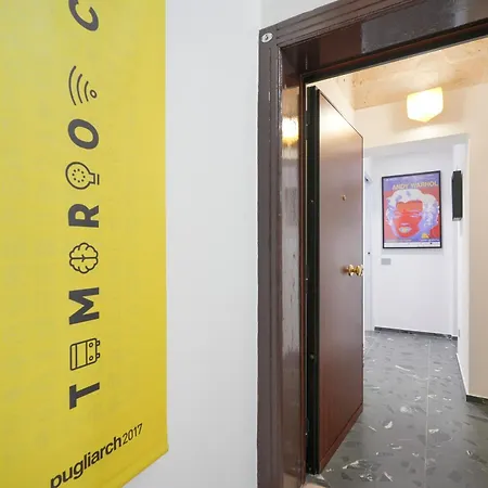 Guesthost - Stayart - Contemporary For Travellers Bari