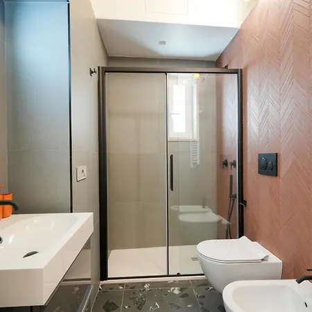 Апартаменты Guesthost - Stayart - Contemporary For Travellers *