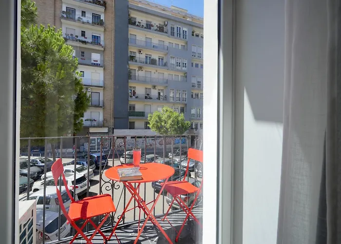 Guesthost - Stayart - Contemporary For Travellers Бари