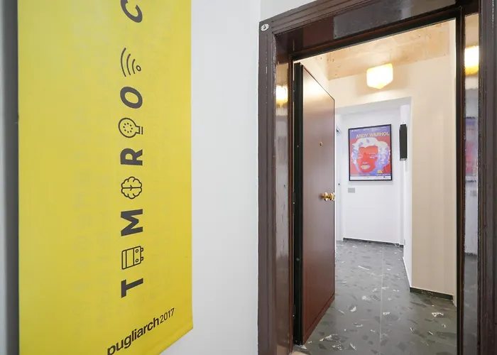 Guesthost - Stayart - Contemporary For Travellers Бари